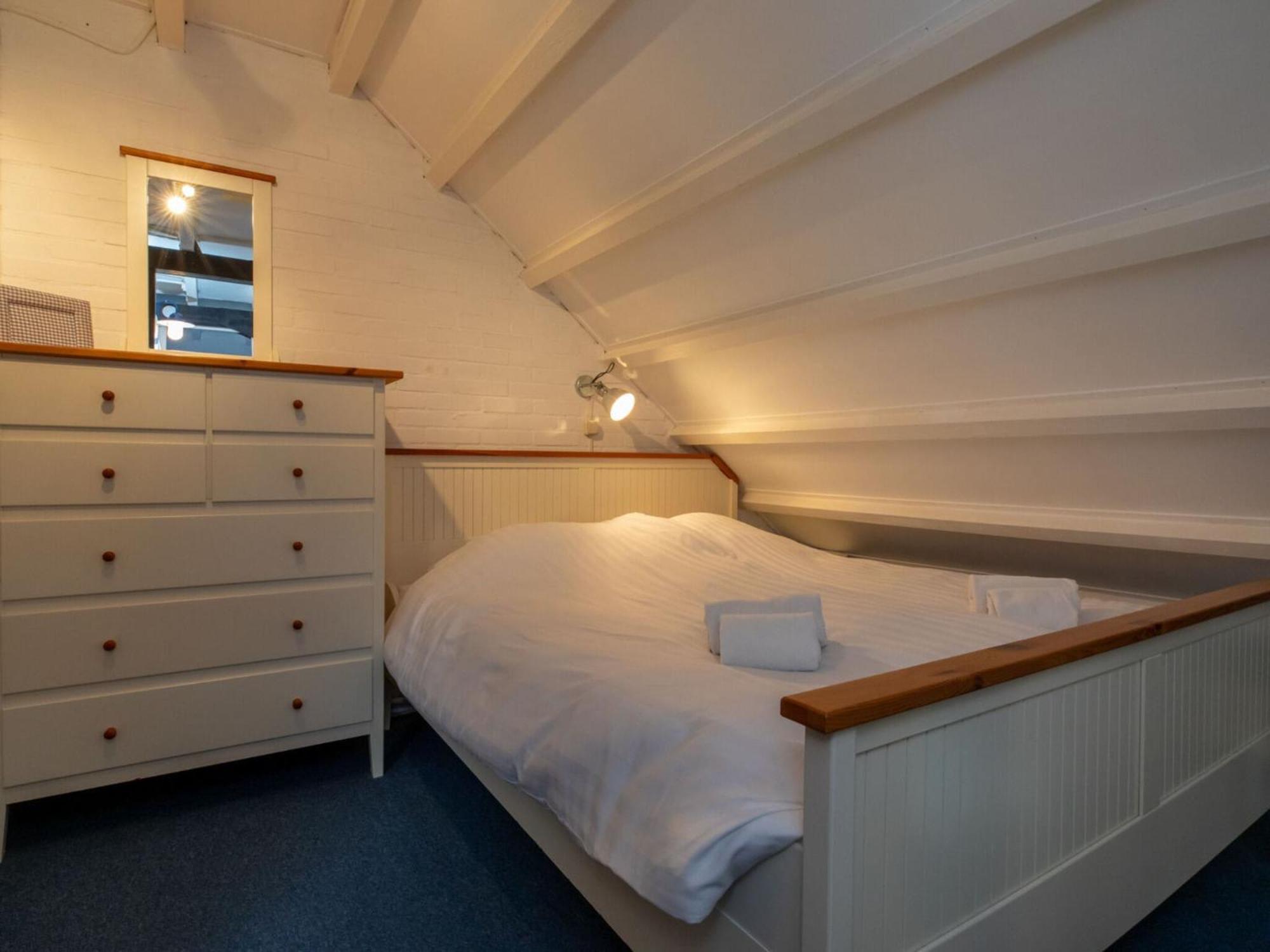 Attractive With Shared Pool * Burgh-Haamstede