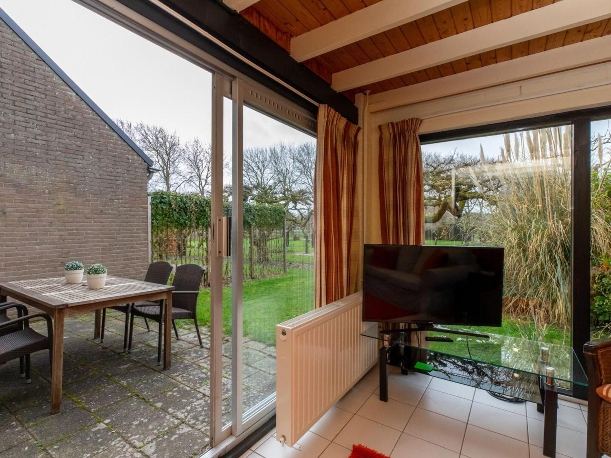 Ferienhaus Attractive With Shared Pool *