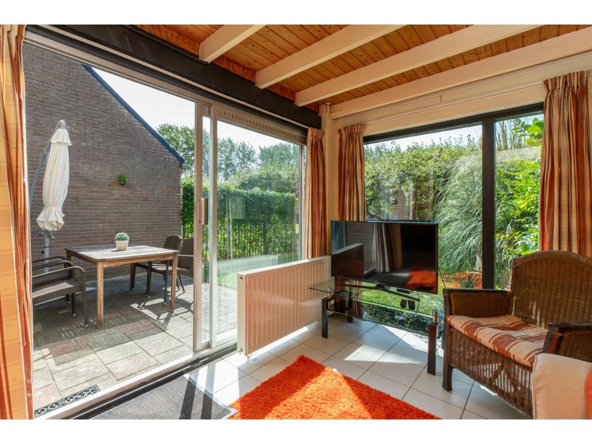 Ferienhaus Attractive With Shared Pool