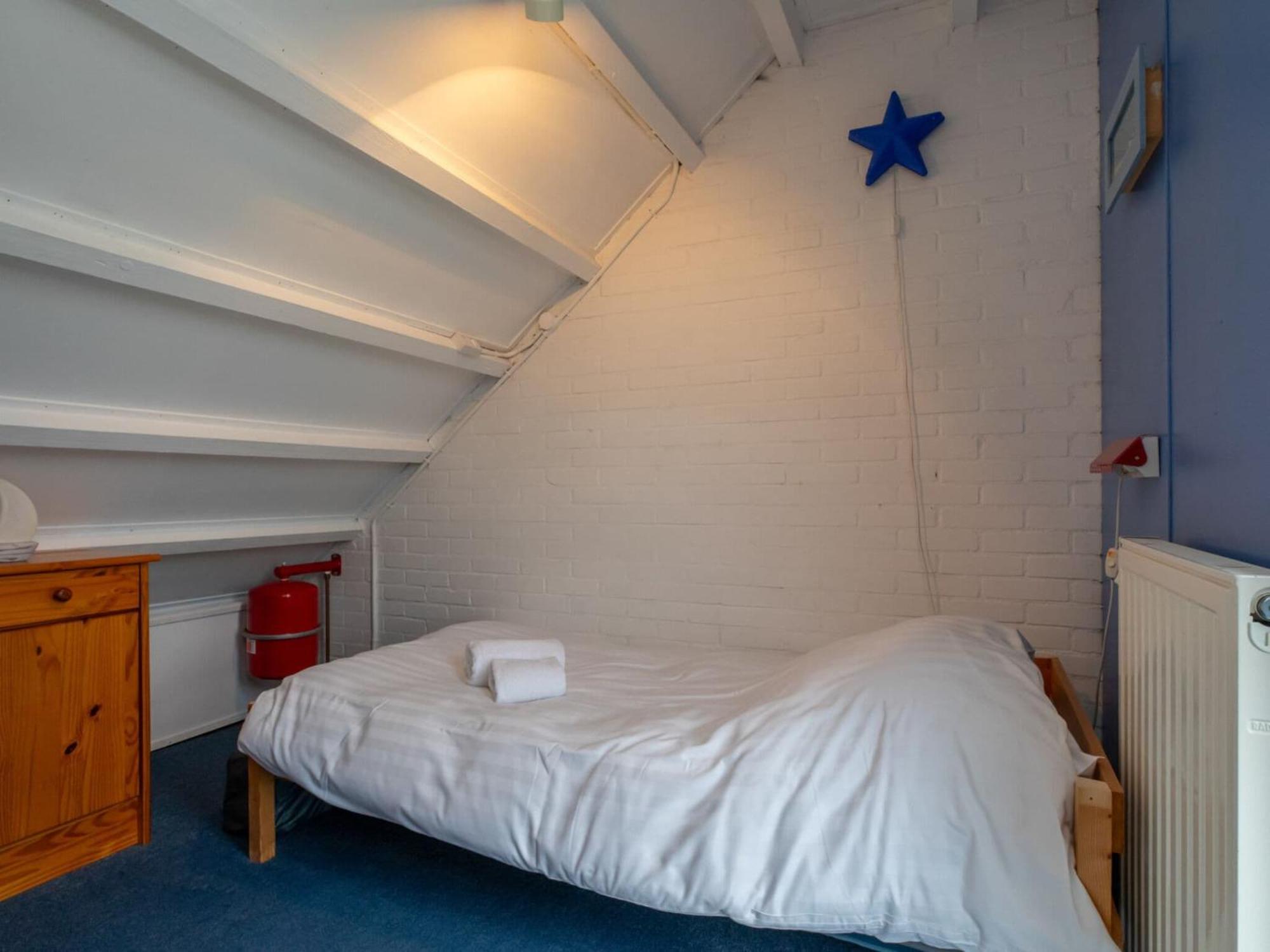 Vakantiehuis Attractive With Shared Pool Burgh-Haamstede
