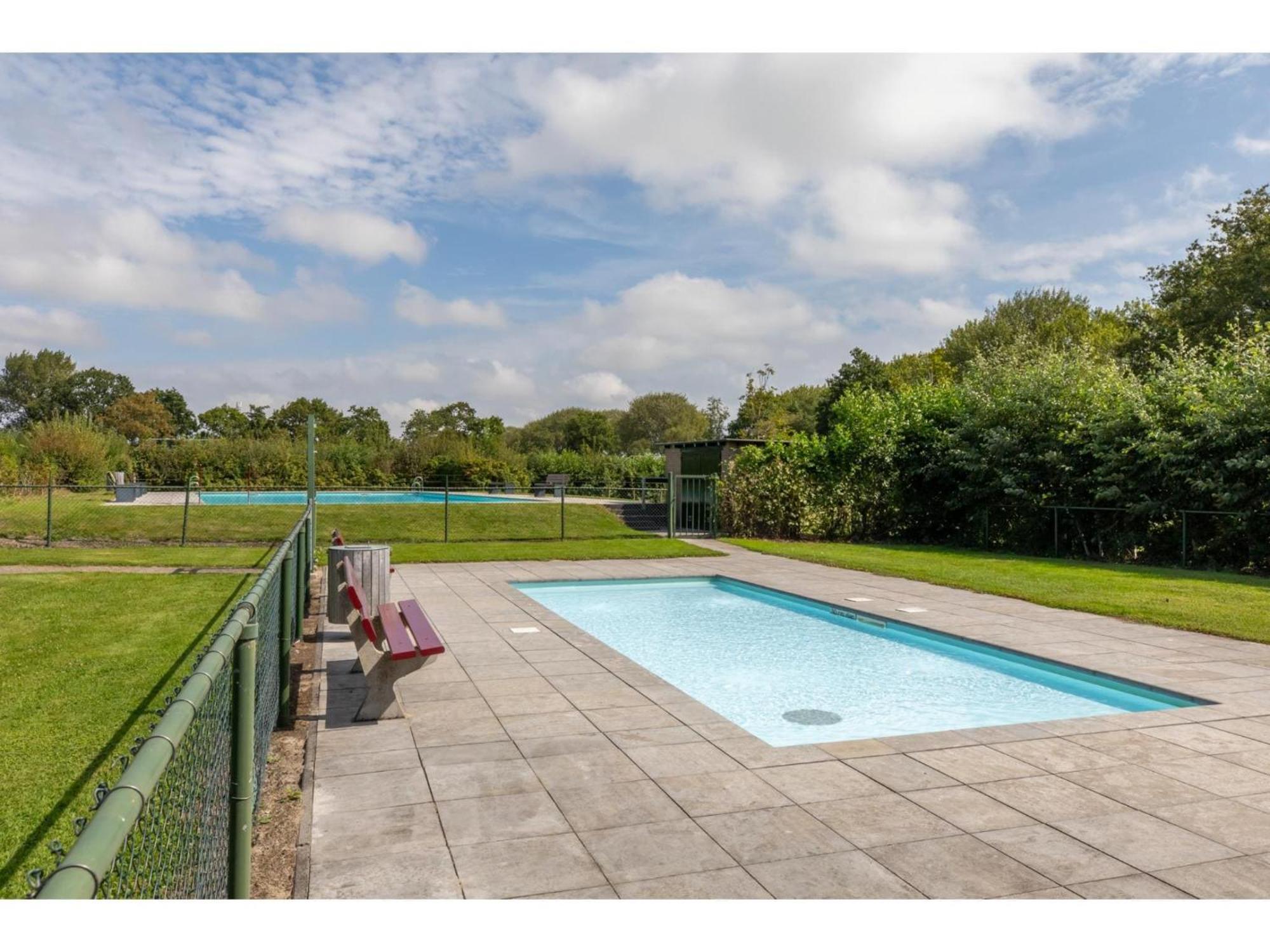 Attractive With Shared Pool *